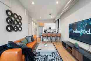 6044 N Winthrop Ave - Photo 1 of 1