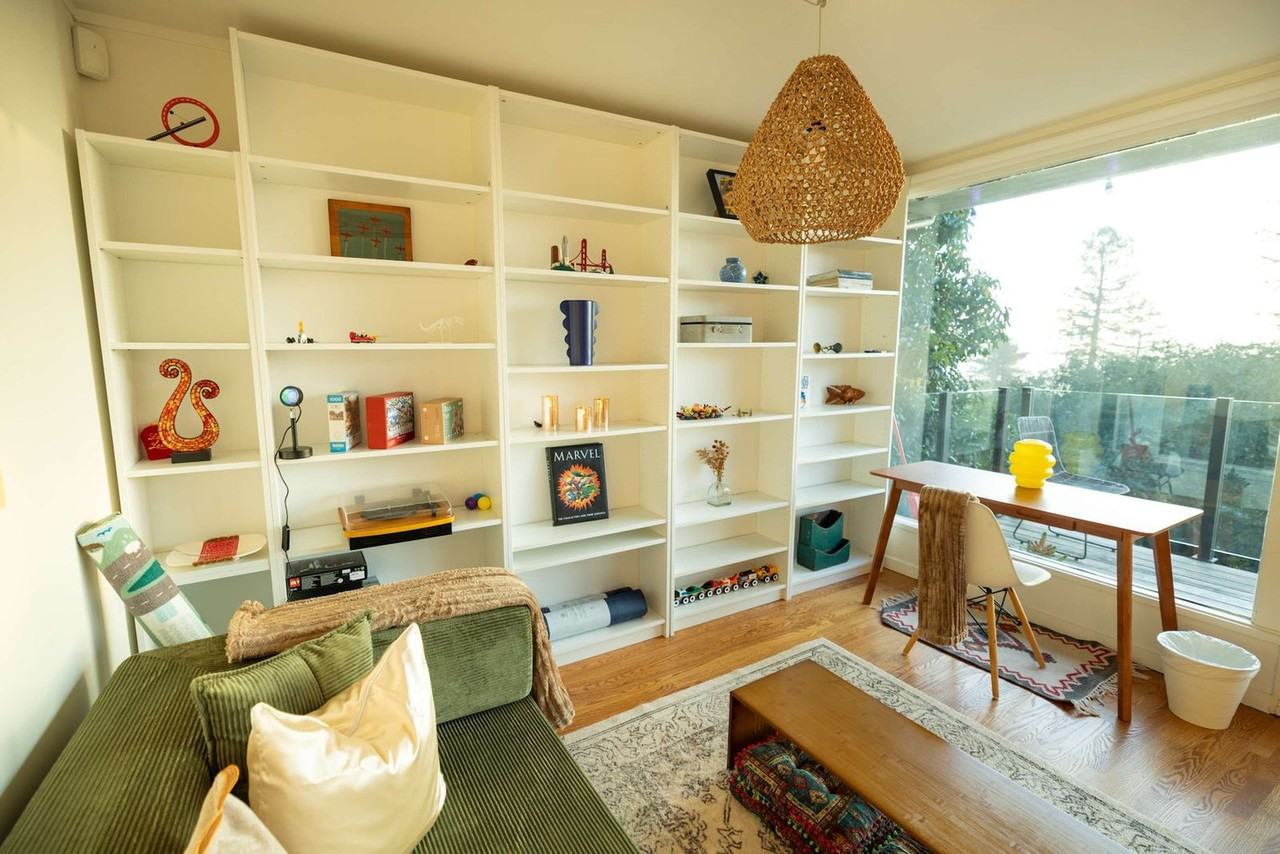 1072 Keeler Ave #1364156P - Photo 5 of 50