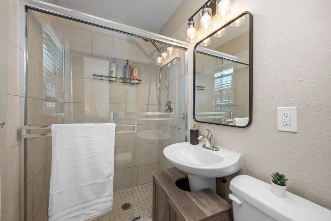 2796 K St #1364187P - Photo 4 of 12