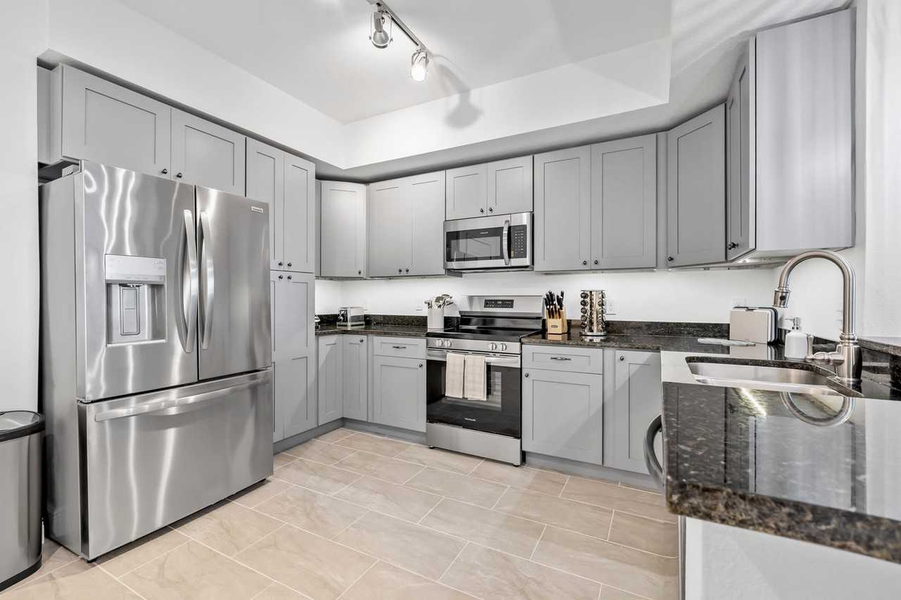 605 Kemp St #1044459P - Photo 4 of 45