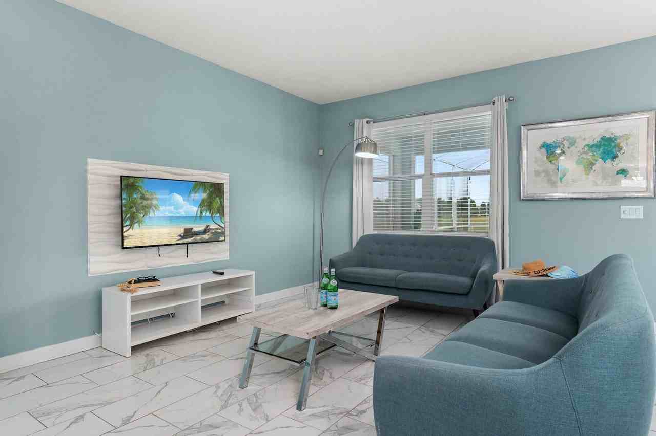 1521 Flange Dr #1379464P - Photo 4 of 50