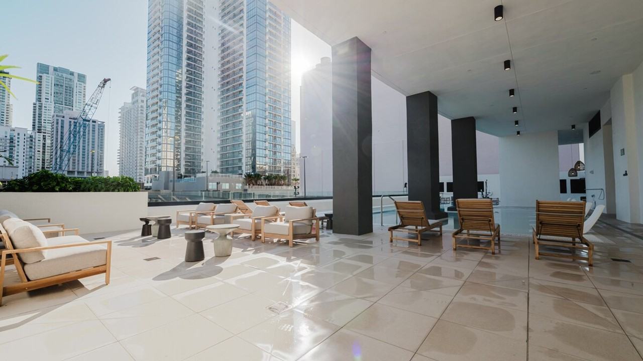 225 N Miami Ave #1387532P - Photo 6 of 44