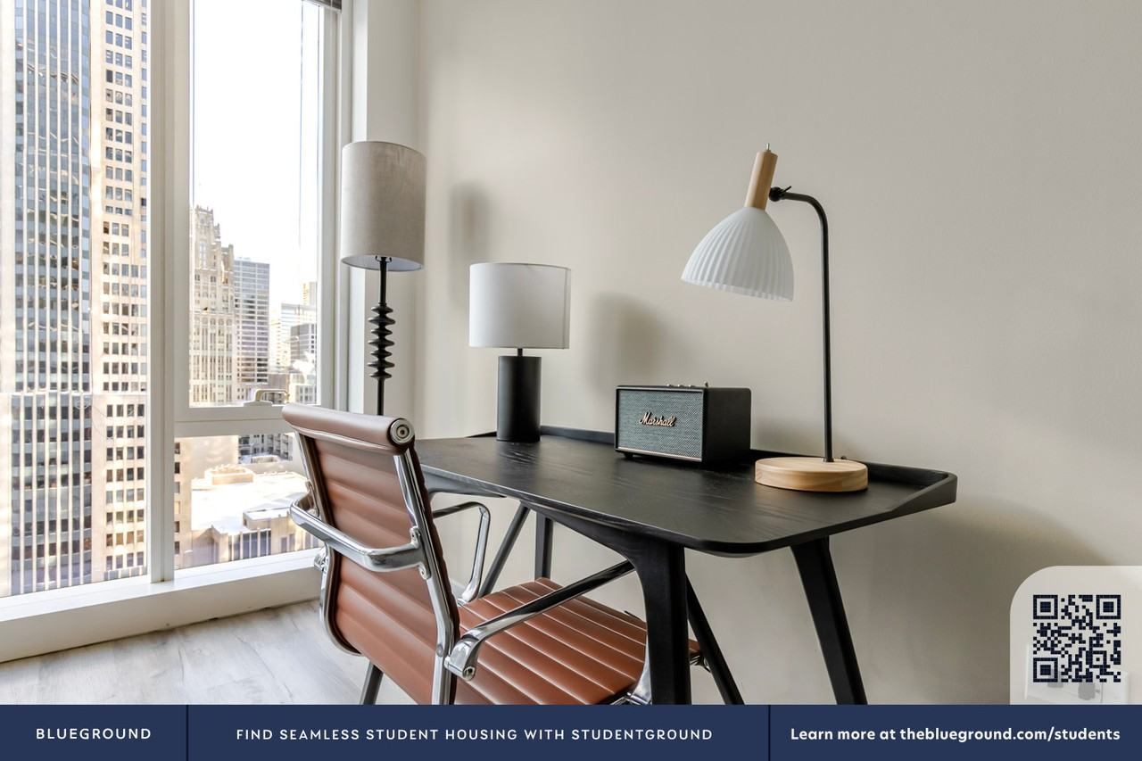 340 East North Water Street - Photo 7 of 40