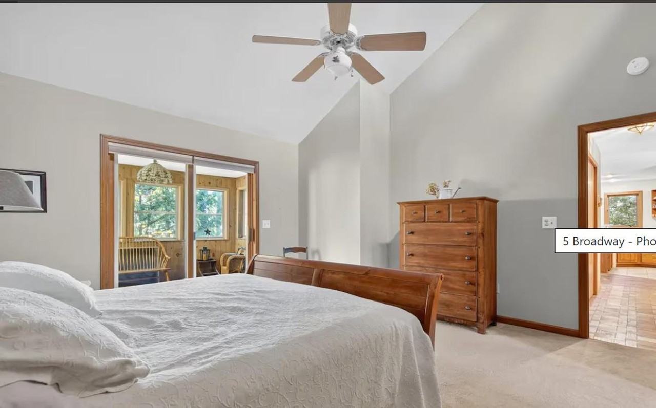 89 Pierpont Rd #1388804P - Photo 5 of 9