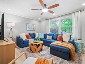 5012 Hollyview Dr - Photo 1 of 1