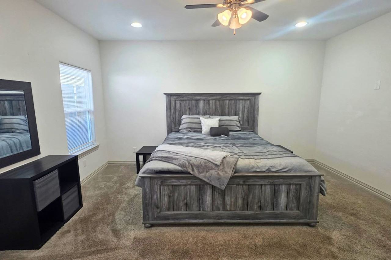 2704 Sam Wilson St #1391353P - Photo 6 of 18