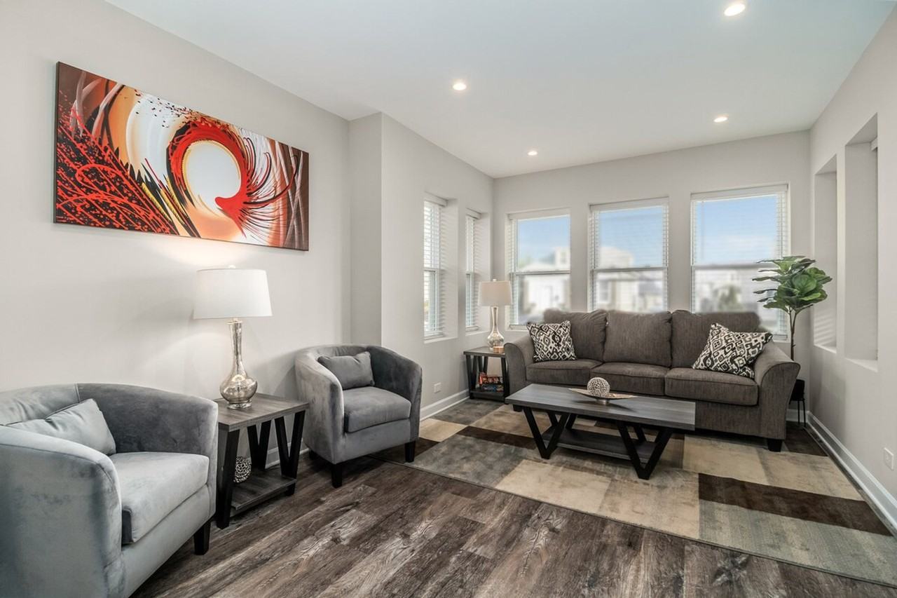 7411 W 56th St #1391861P - Photo 3 of 28