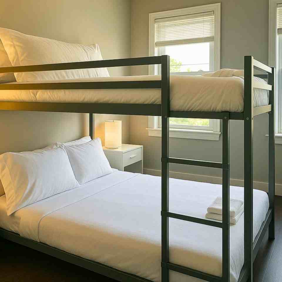 128 Bainbridge St #1231678P - Photo 6 of 11