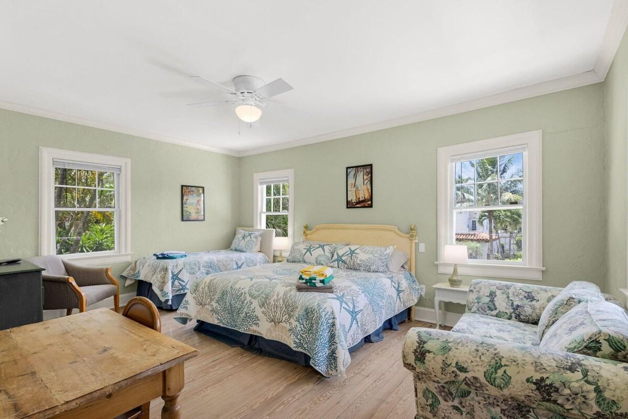 441 28th St #1397586P - Photo 4 of 28