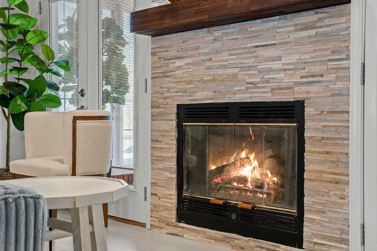 300 Lan Rob Ln #1399874P - Photo 2 of 48