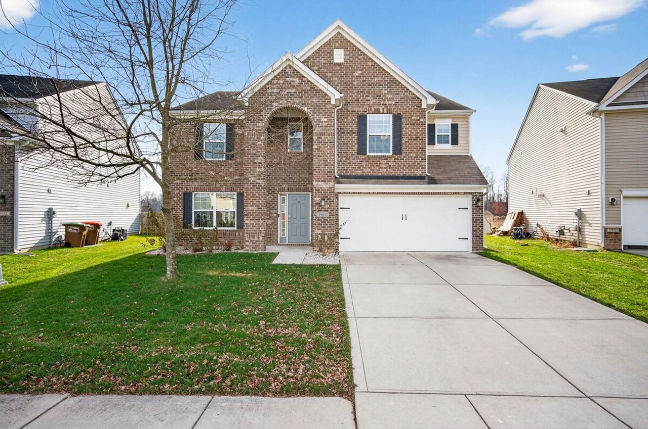 1961 Creek Bank Dr #1397944P - Photo 5 of 50