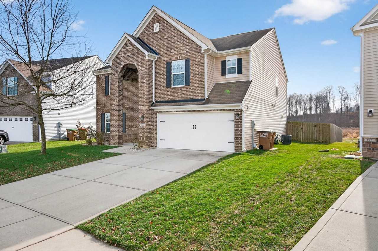 1961 Creek Bank Dr #1397944P - Photo 7 of 50