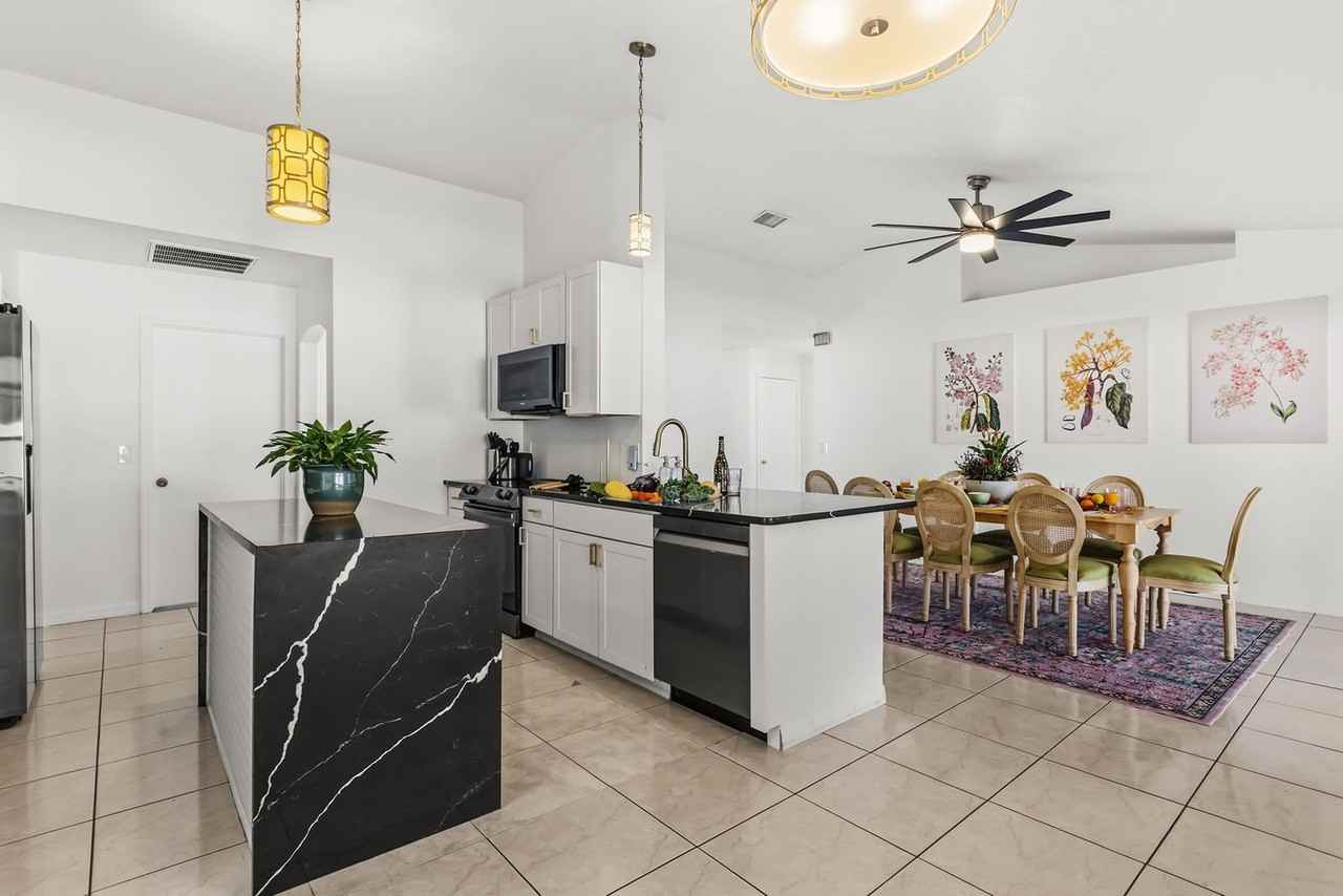 1040 Hali Ridge Ct #1407022P - Photo 6 of 31