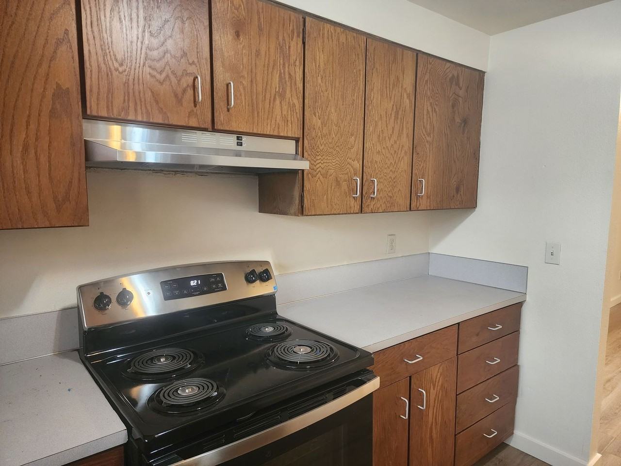 903 N Filbert Ct - Photo 5 of 18