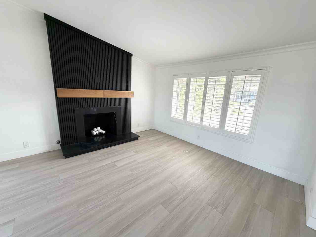 23459 Stirrup Dr - Photo 4 of 14