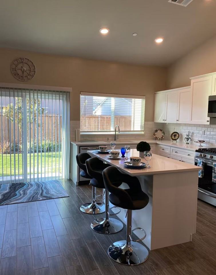 9018 Sycamore Villas Way - Photo 7 of 19