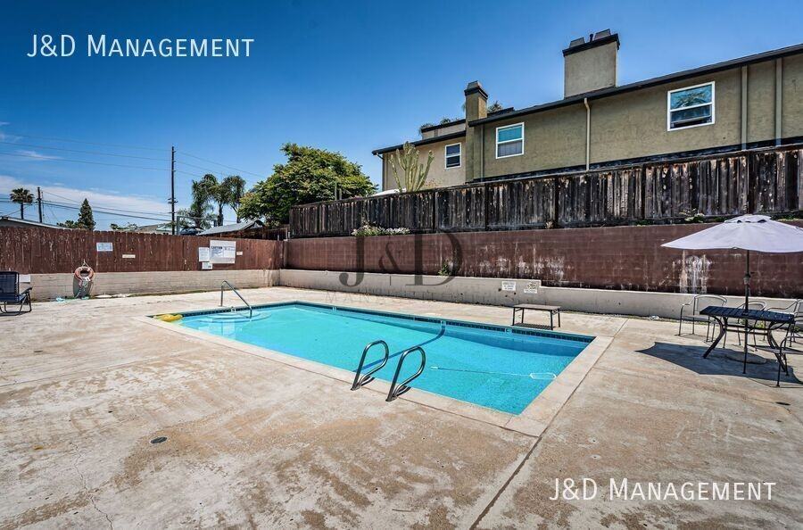 SUN909 - Photo 5 of 5