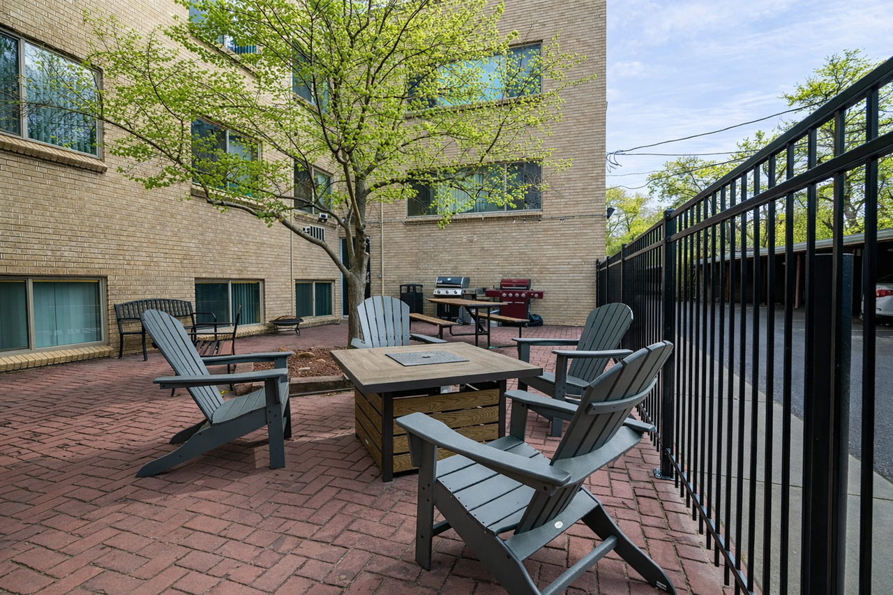 Jersey Apartments - Photo 2 of 2