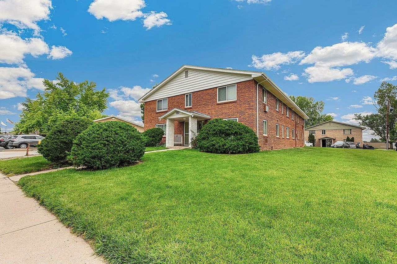 Allison West Apartments - Photo 3 of 22