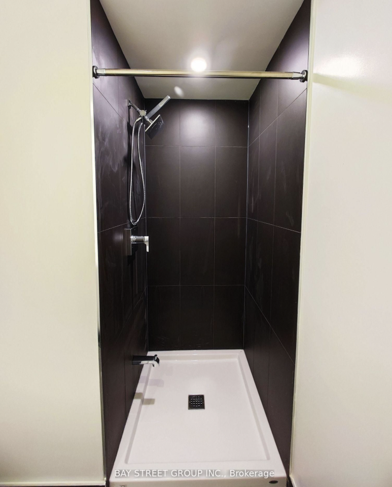 195 Redpath Avenue #3206 - Photo 7 of 9