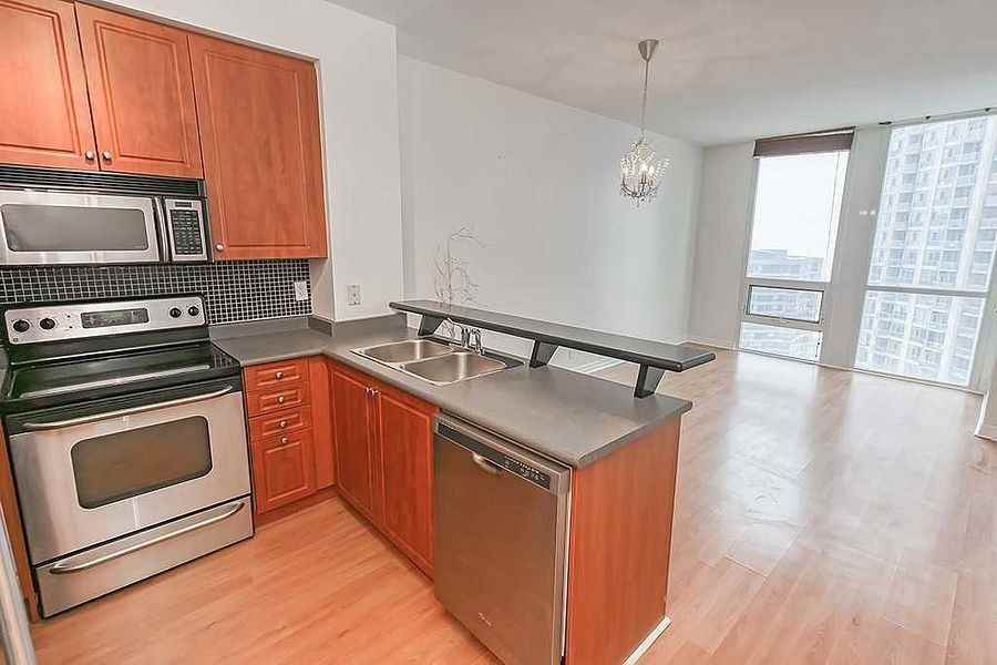 220 Burnhamthorpe Road West - Photo 2 of 7