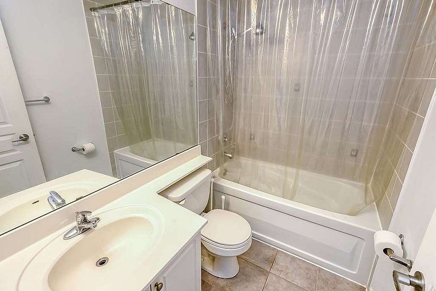 220 Burnhamthorpe Road West - Photo 5 of 7