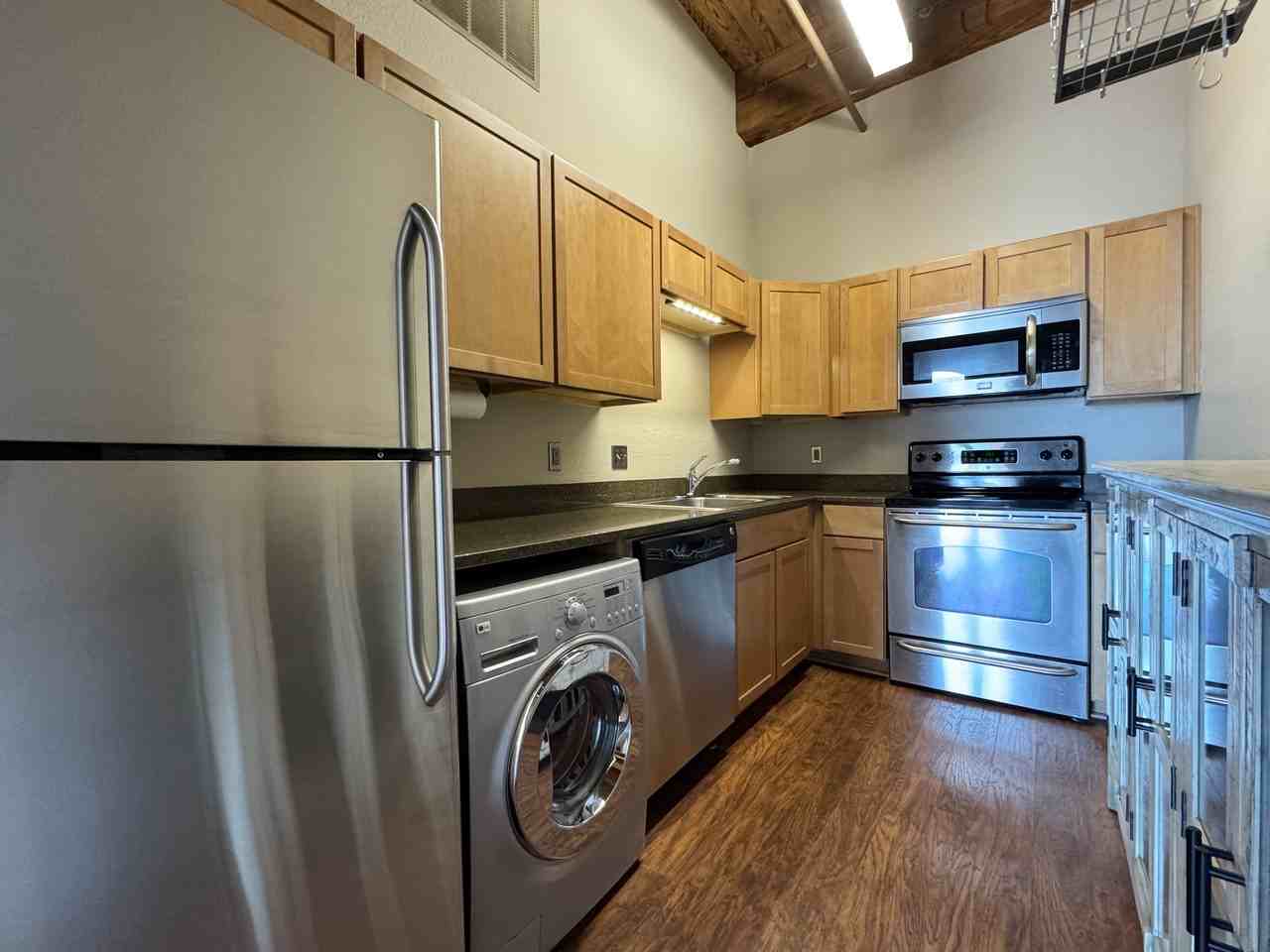 609 Central Street #1403 - Photo 5 of 15