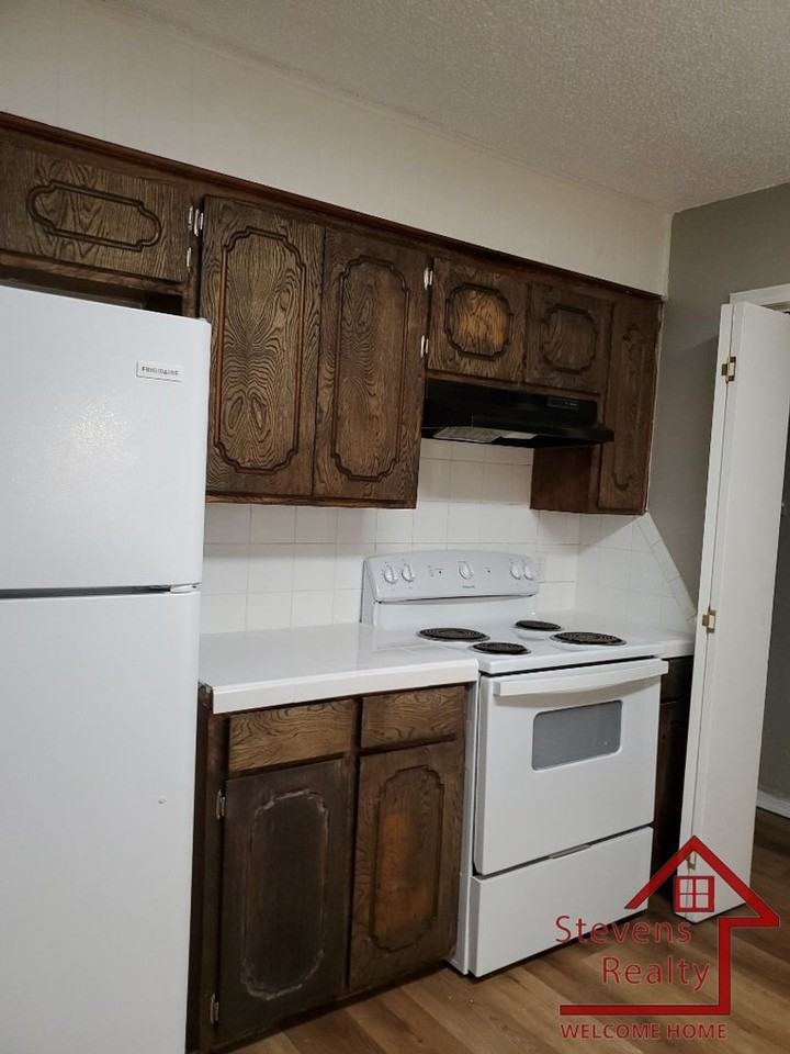 1217 Sw Wisconsin Ave - Photo 7 of 16