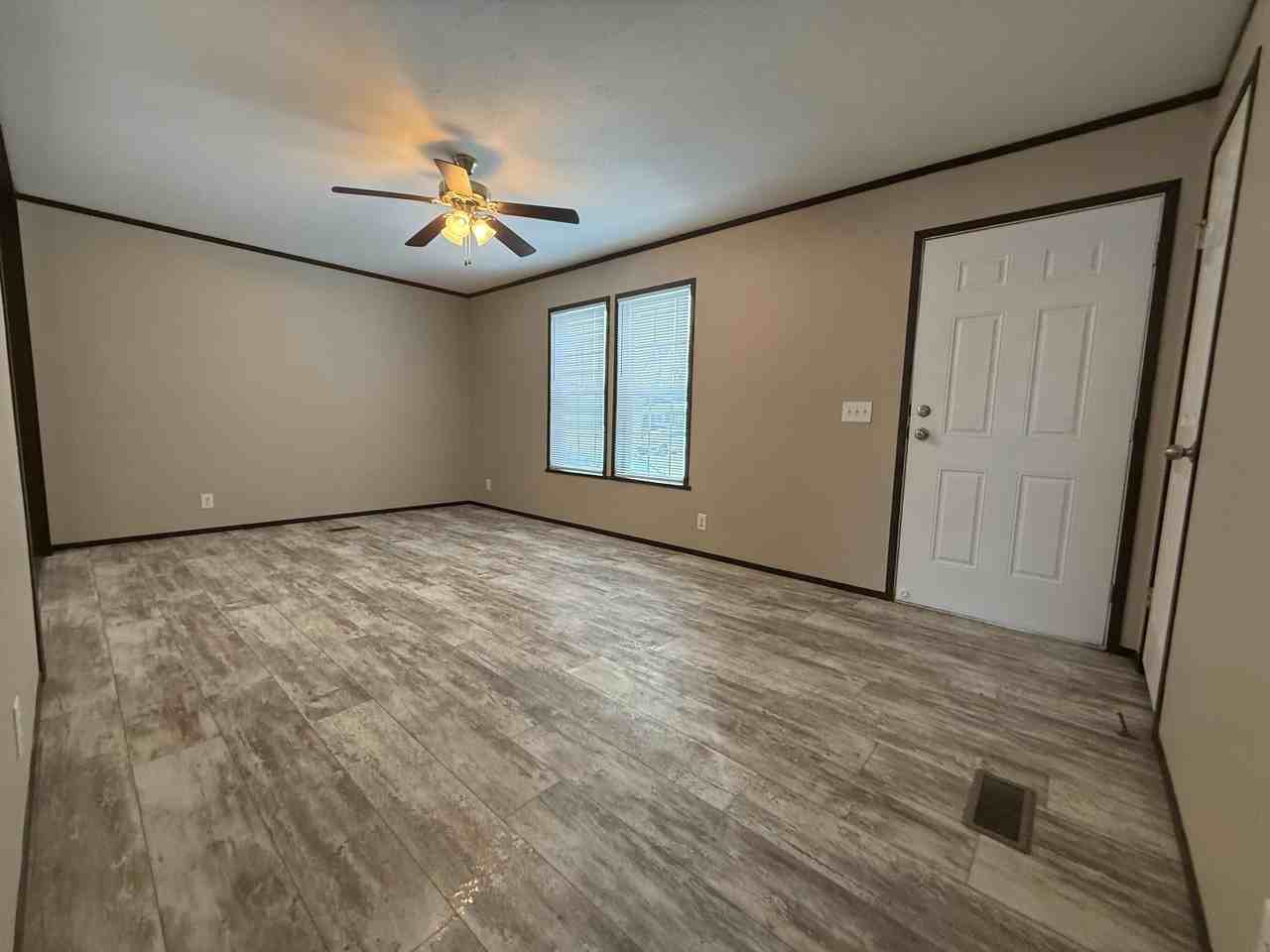 11747 Cascade Cir #92 - Photo 3 of 26