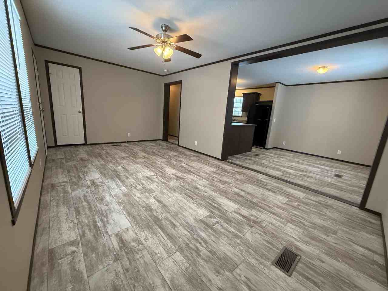 11747 Cascade Cir #92 - Photo 4 of 26