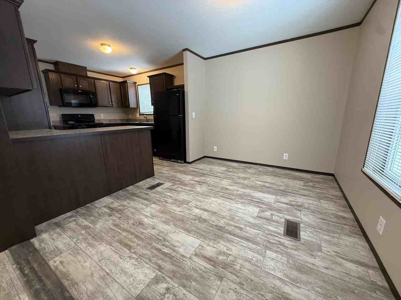 11747 Cascade Cir #92 - Photo 6 of 26