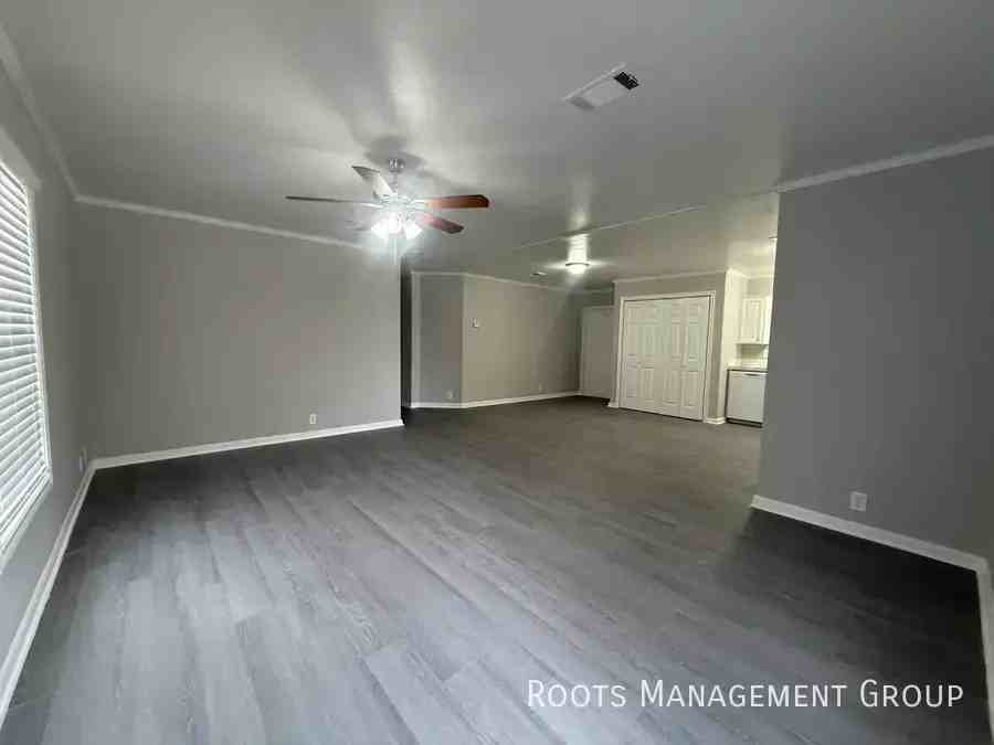 15750 Clarke Springs Dr #15750C - Photo 6 of 26