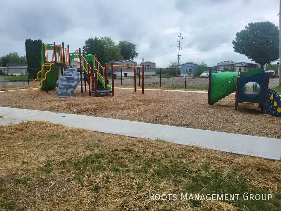 373 S Jackson St #22 - Photo 2 of 6