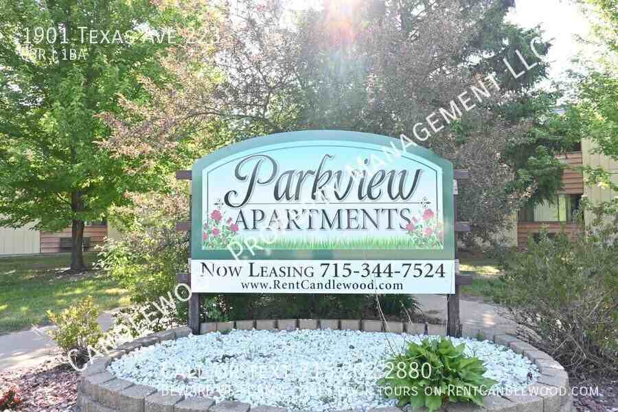 1901 Texas Ave - Photo 2 of 3