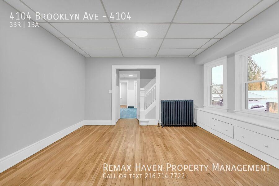 4104 Brooklyn Ave #4104 - Photo 7 of 23