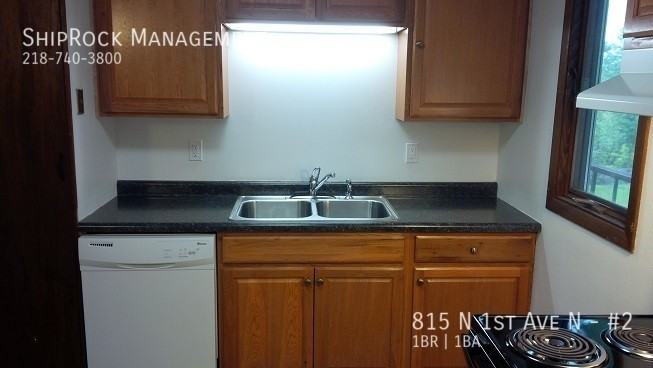 815 1st Ave #2 - Photo 3 of 7