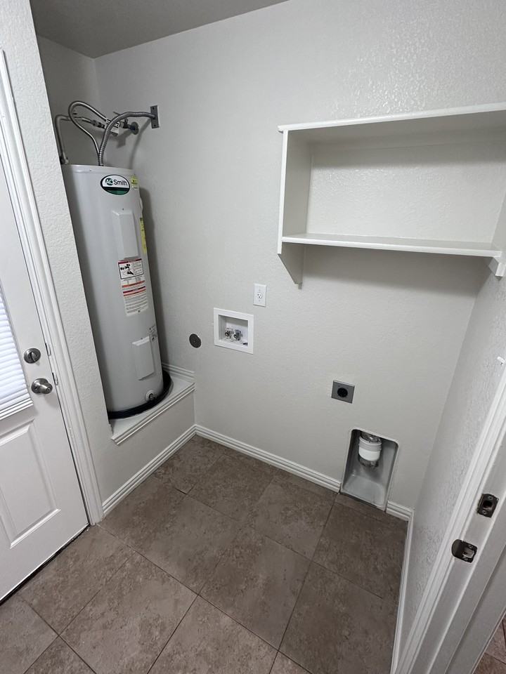 8235 Saddle Brook Drive #B - Photo 3 of 18