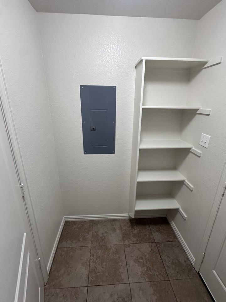 8235 Saddle Brook Drive #B - Photo 5 of 18