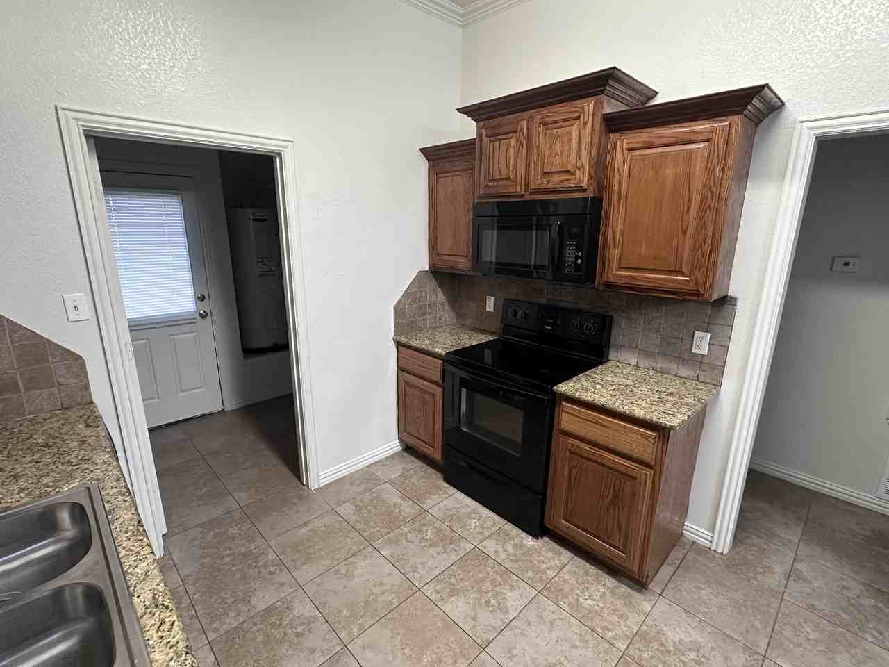 8235 Saddle Brook Drive #B - Photo 7 of 18