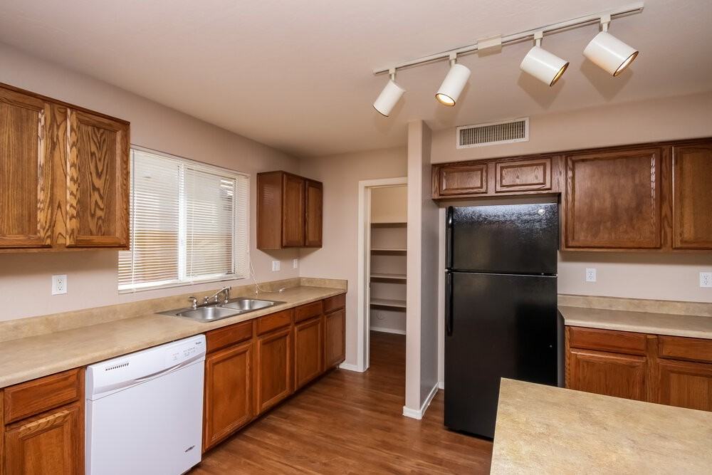 14844 W Columbine Dr - Photo 7 of 14