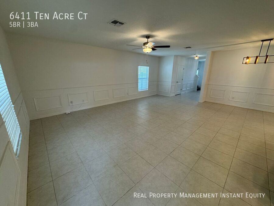 6411 Ten Acre Ct - Photo 5 of 40