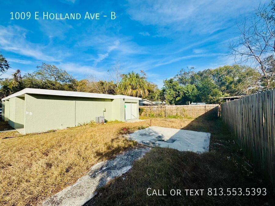 1009 E Holland Ave #B - Photo 7 of 8