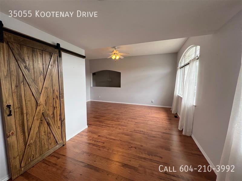 35055 Kootenay Dr - Photo 5 of 28