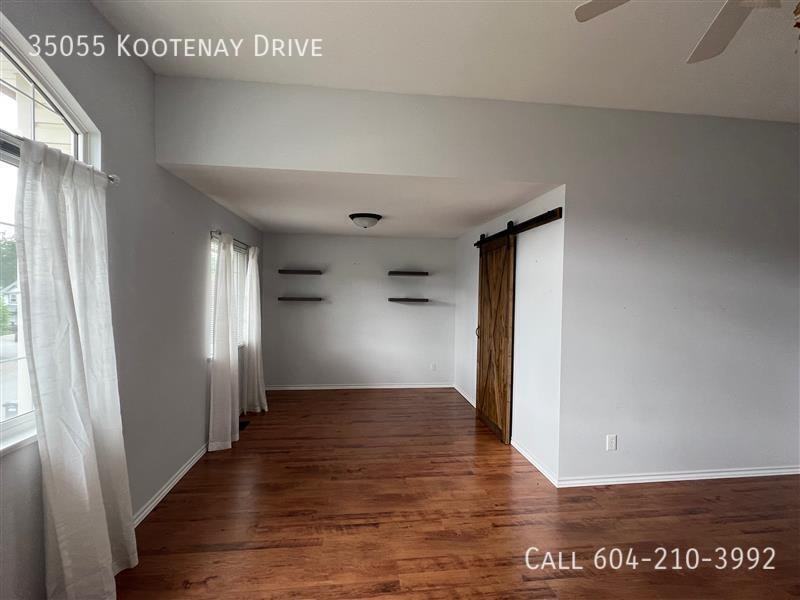 35055 Kootenay Dr - Photo 6 of 28