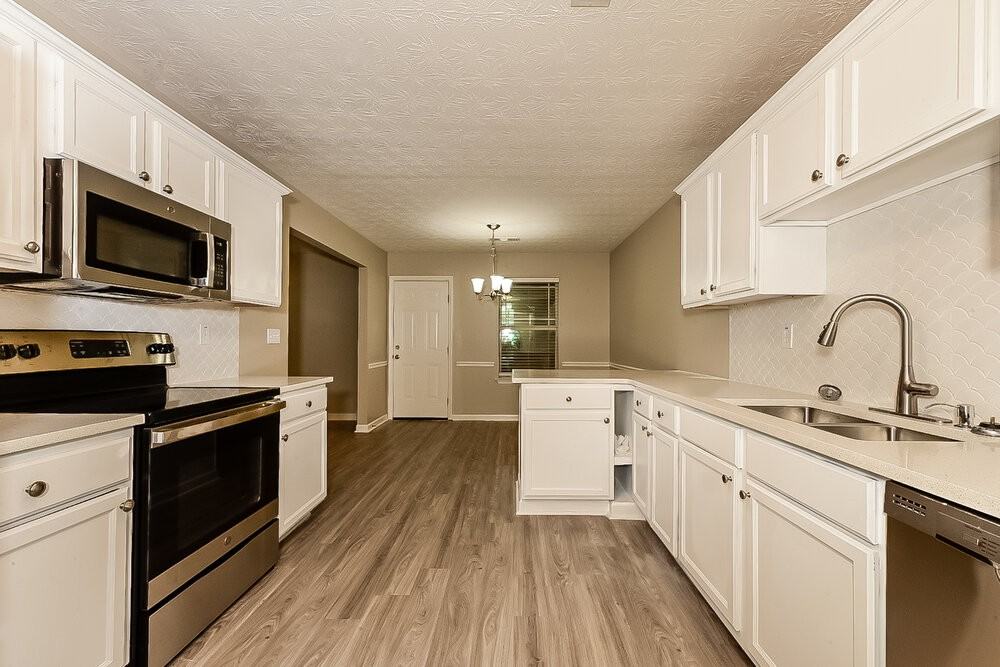 1426 Persimmon Trce - Photo 7 of 17