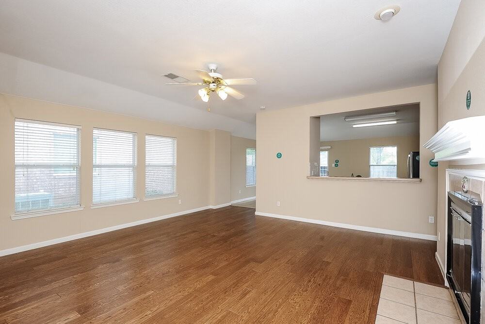 2908 Bourbon St - Photo 3 of 16