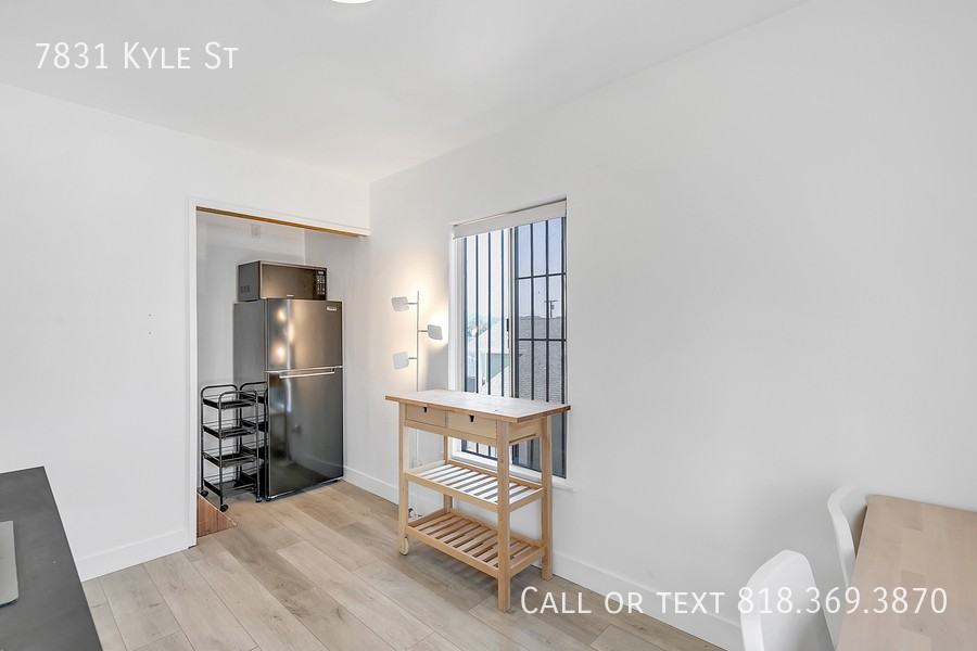 7831 Kyle St - Photo 5 of 28