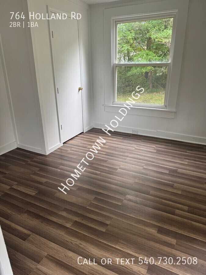 764 Holland Rd - Photo 4 of 9