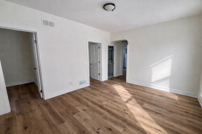 393 Wellington Ave #2 - Photo 7 of 12