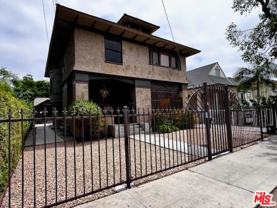 2108 Oak St #2108B - Photo 1 of 1